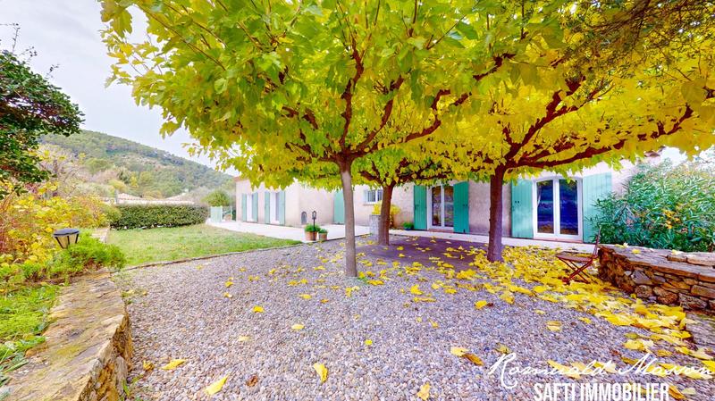 Maison - 163 m² - 6 pièces