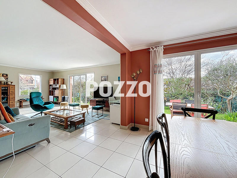 Maison - 166 m² - 6 pièces