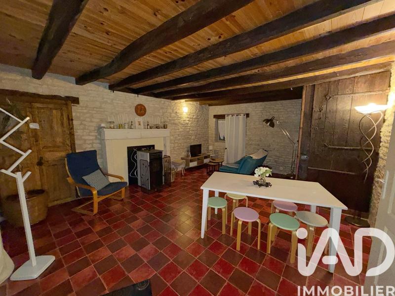 Maison - 202 m² - 7 pièces