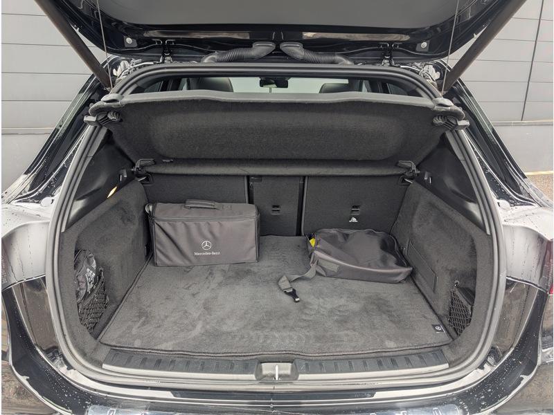 Mercedes Eqa 250 Amg Line To Burmester Sieges Electriques Memoi