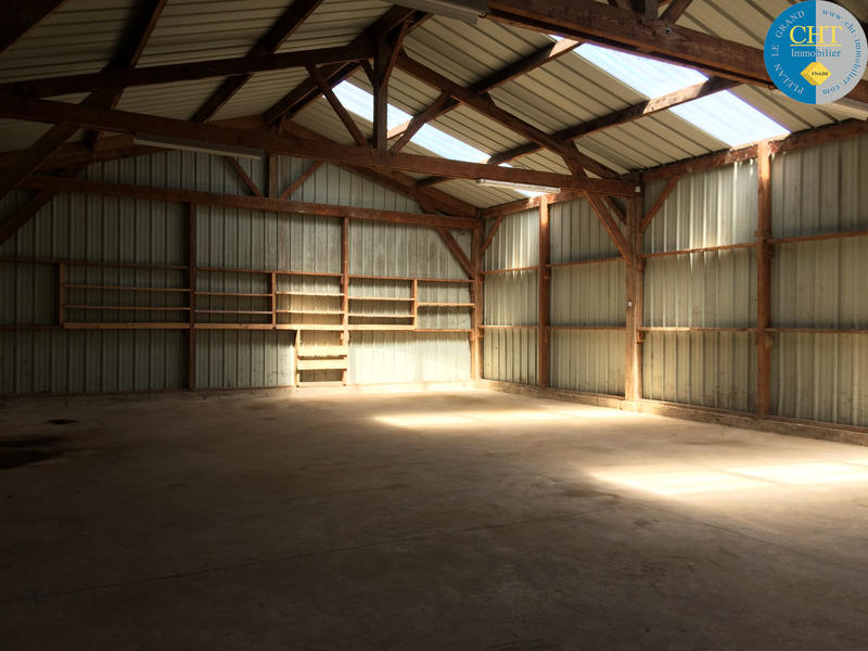 Entrepôt - 200 m² - 2 pièces