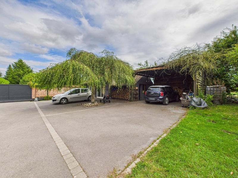 Maison - 178 m² - 7 pièces