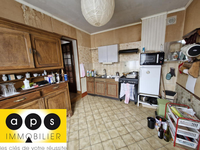 Maison - 90 m² - 5 pièces