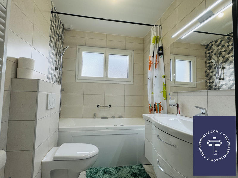 Villa - 140 m² - 5 pièces