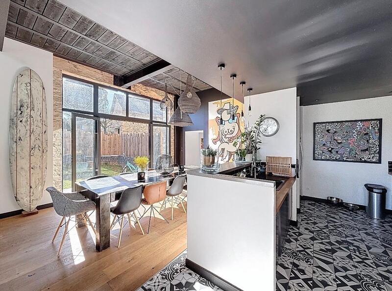 Maison en pierre - 253 m² - 7 pièces