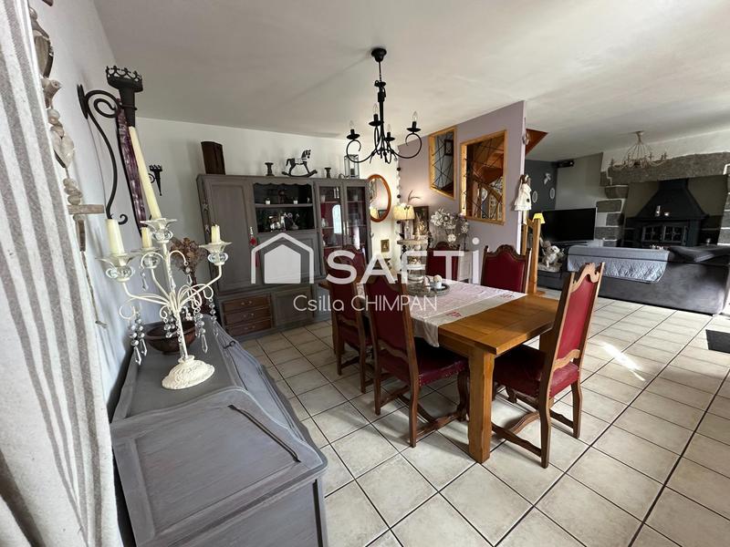 Maison - 167 m² - 8 pièces
