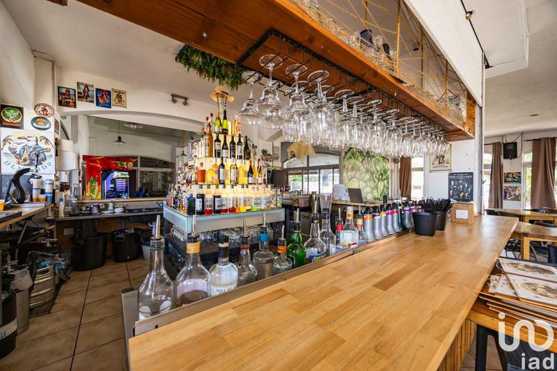 Local commercial - 1 350 m²