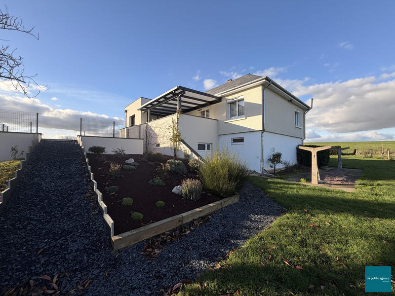 Maison - 105 m² - 5 pièces