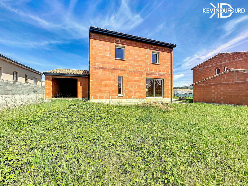 Maison - 120 m² - 2 pièces