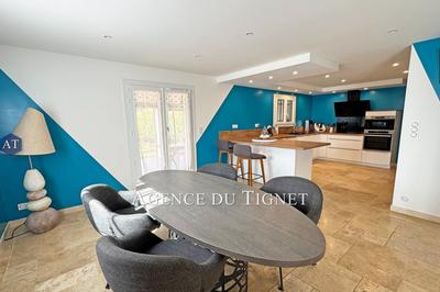 Maison - 173 m² - 7 pièces