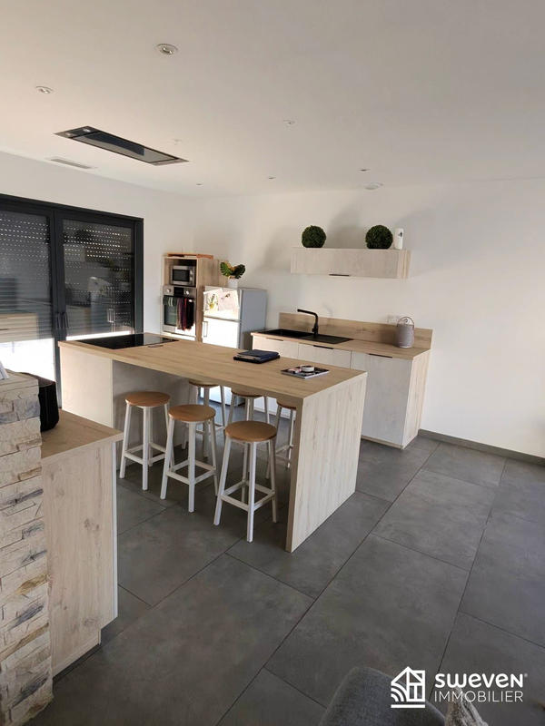 Maison - 95 m² - 4 pièces