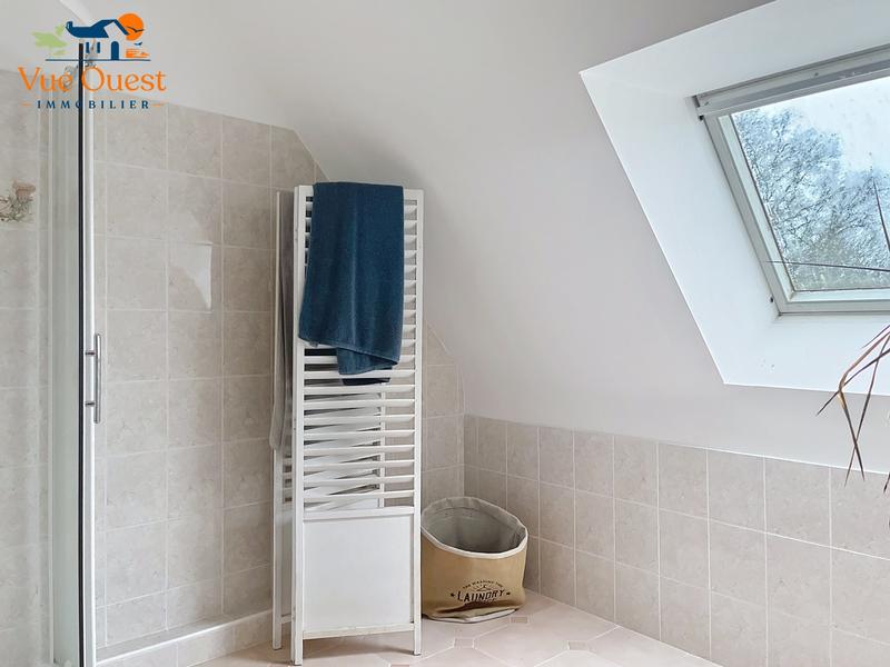 Maison traditionnelle - 147 m² - 8 pièces