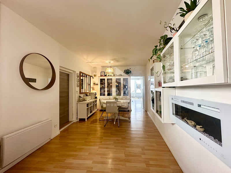 Appartement - 136 m² - 6 pièces