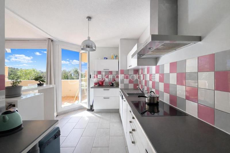 Appartement - 103 m² - 5 pièces