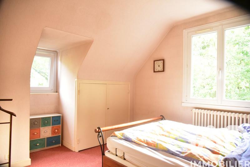 Maison - 212 m² - 7 pièces