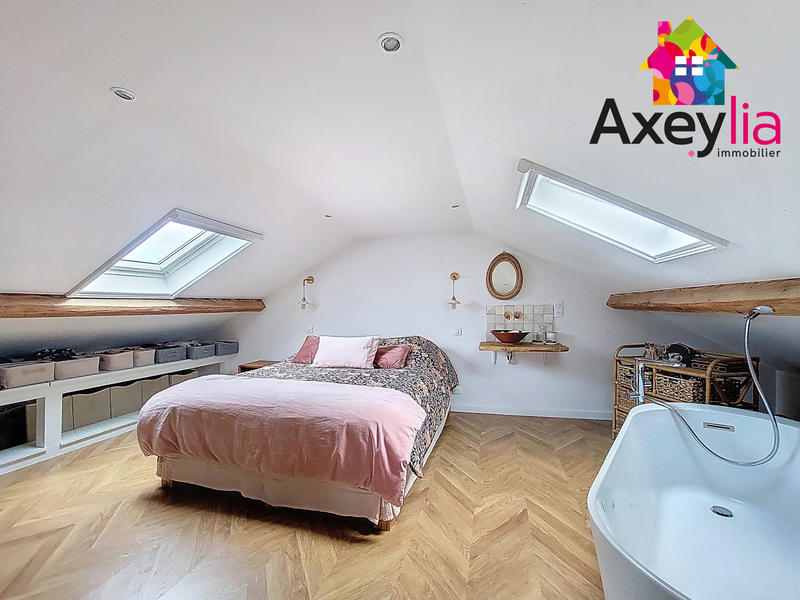 Maison - 104 m² - 5 pièces