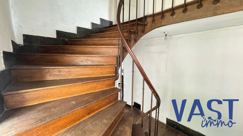 Maison ancienne - 226 m² - 7 pièces