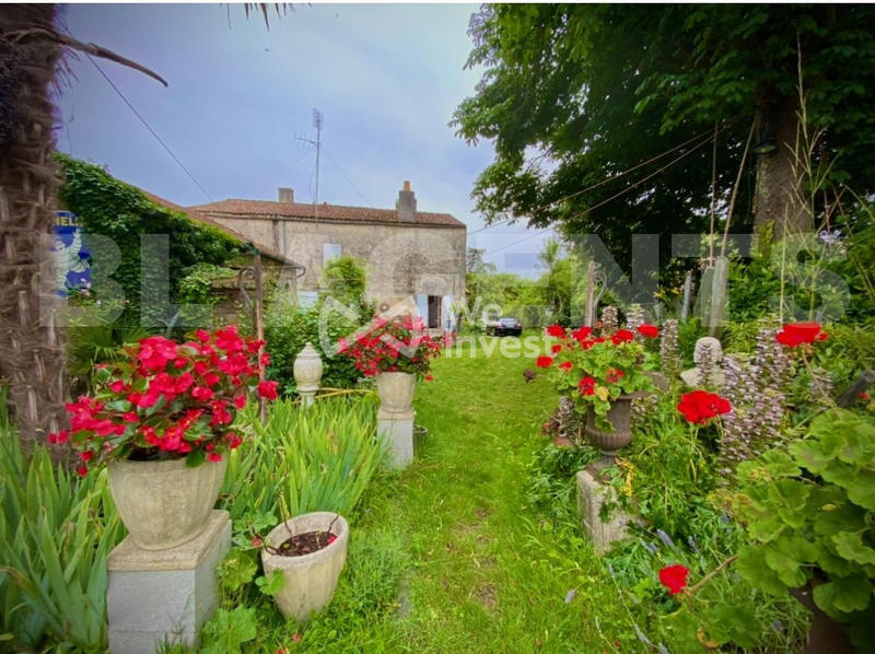 Maison - 220 m² - 6 pièces