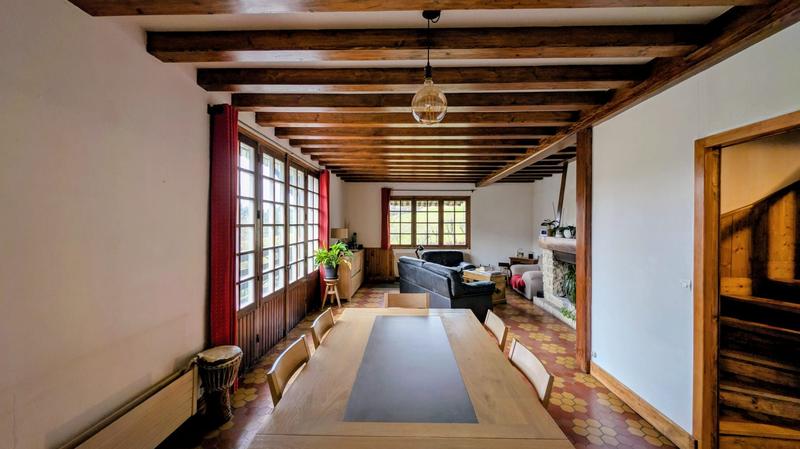 Châlet - 220 m² - 8 pièces