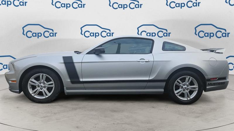 Ford Mustang Coupe 3.7 V6 305 Fastback