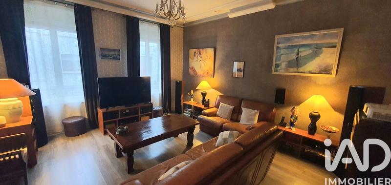 Maison - 250 m² - 10 pièces