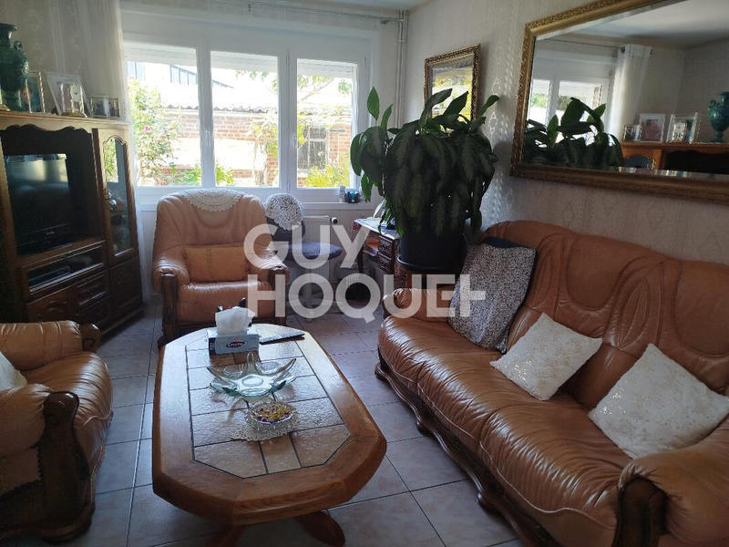 Maison - 90 m² - 5 pièces