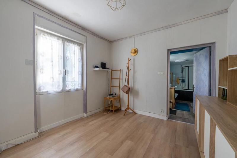 Maison - 85 m² - 5 pièces