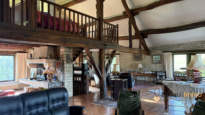 Maison - 357 m² - 10 pièces