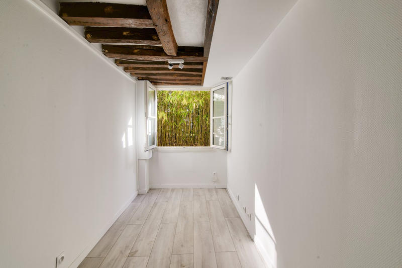 Local commercial - 17 m² - 2 pièces