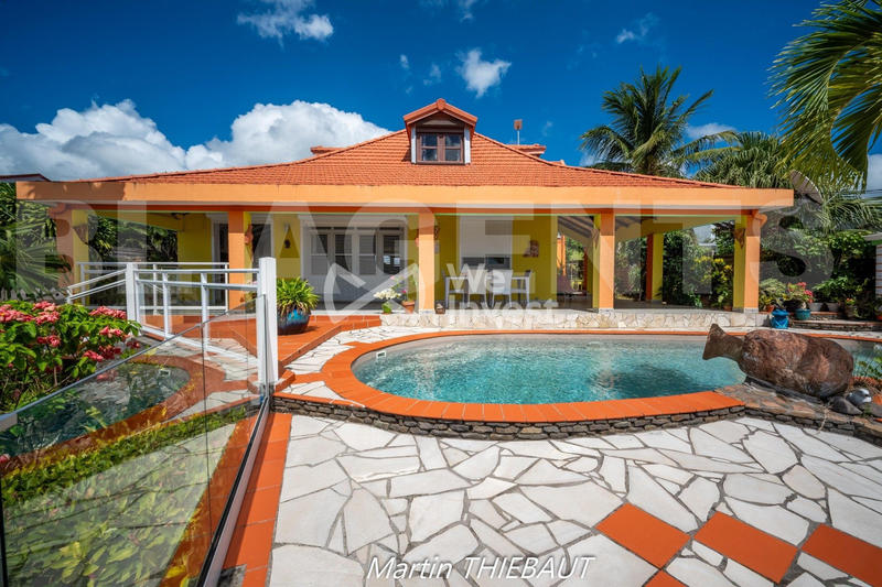 Maison - 165 m² - 6 pièces