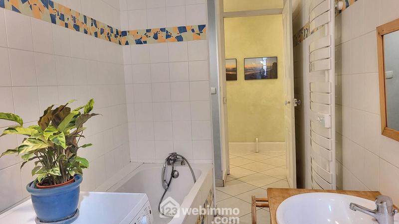 Appartement - 200 m² - 7 pièces