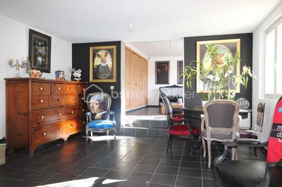 Maison d'architecte - 207 m² - 7 pièces