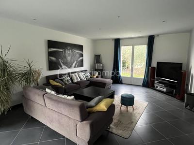 Maison - 182 m² - 6 pièces