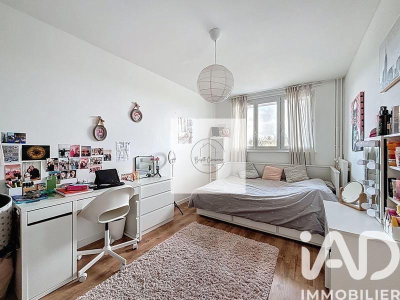Appartement - 94 m² - 5 pièces