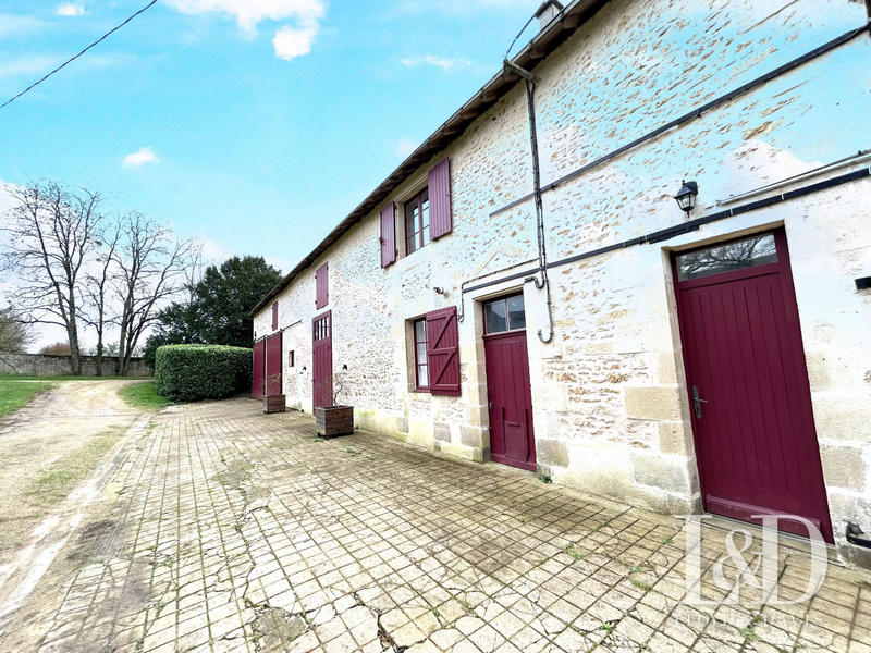 Château - 632 m² - 12 pièces