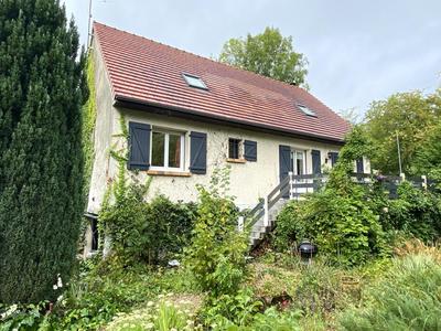 Maison ancienne - 142 m² - 8 pièces