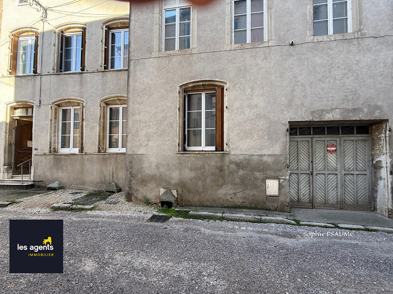 Maison - 245 m² - 7 pièces