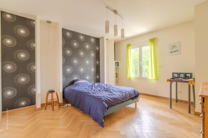 Maison - 185 m² - 7 pièces