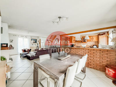 Maison - 126 m² - 5 pièces