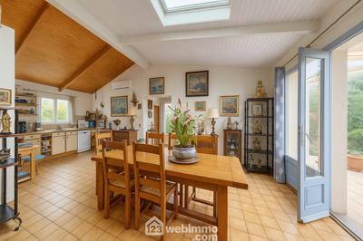 Maison - 125 m² - 5 pièces