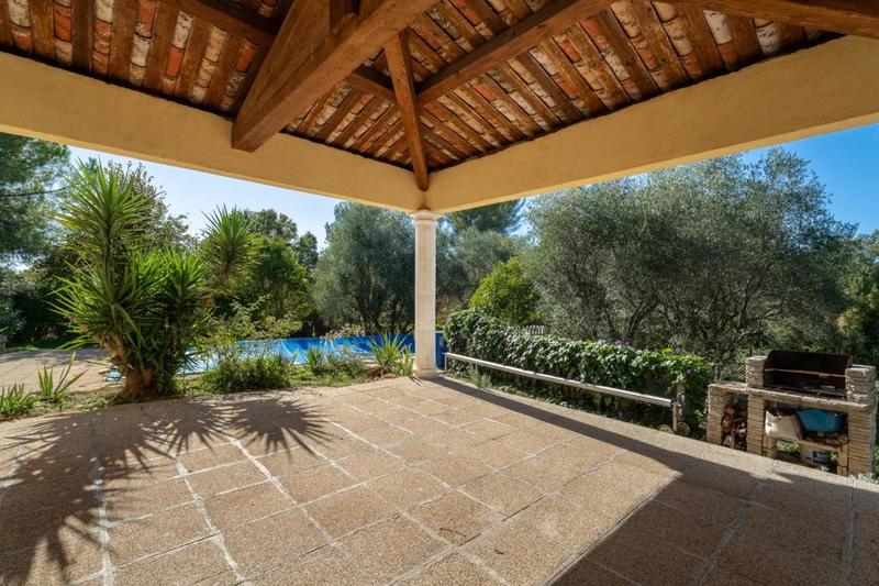 Maison - 205 m² - 5 pièces