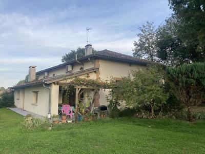 Maison ancienne - 238 m² - 7 pièces