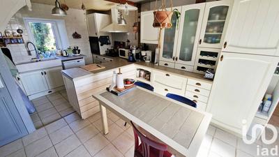 Maison - 230 m² - 8 pièces