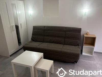 Chambre - 13 m² - 1 pièce