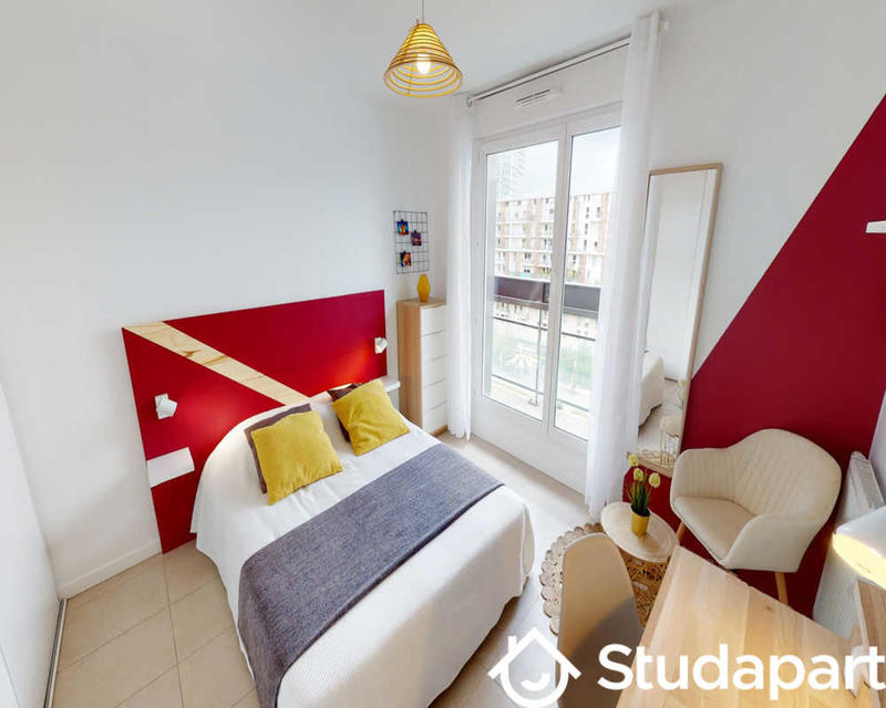 Chambre - 140 m² - 1 pièce