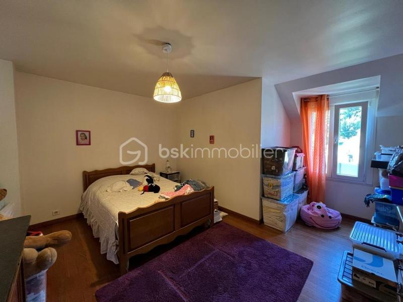 Maison - 142 m² - 5 pièces