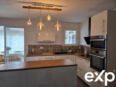 Maison - 90 m² - 5 pièces