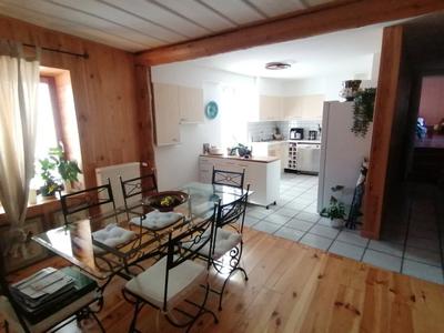 Maison - 172 m² - 8 pièces