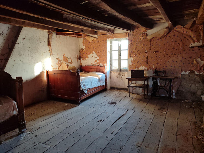 Maison - 104 m² - 4 pièces