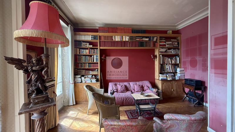 Appartement - 181 m² - 7 pièces